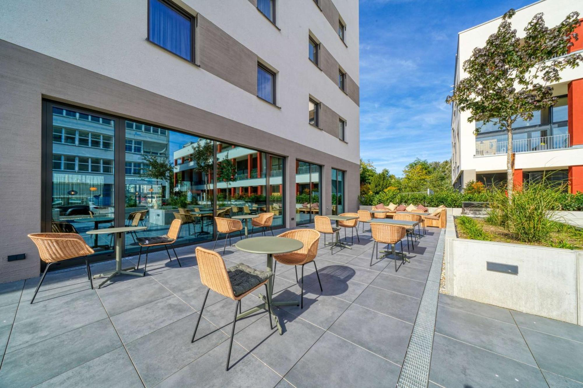 NYCE Hotel Ulm Exterior foto